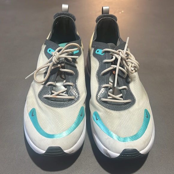 Nike Air Max Women size 10 - Picture 2 of 7